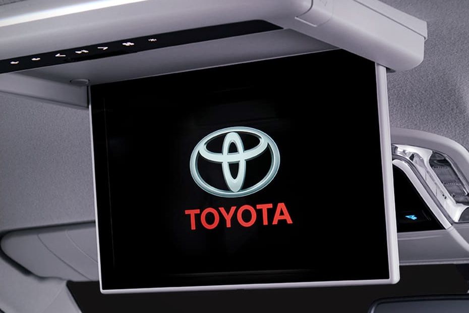 Toyota Fortuner Rear Seat Entertainment