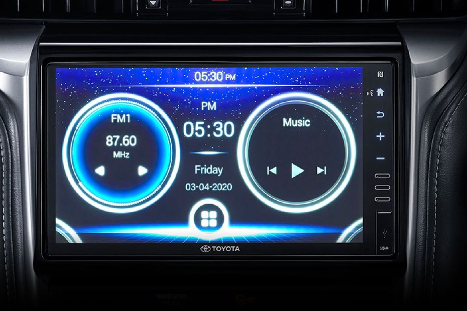 Toyota Fortuner Stereo View