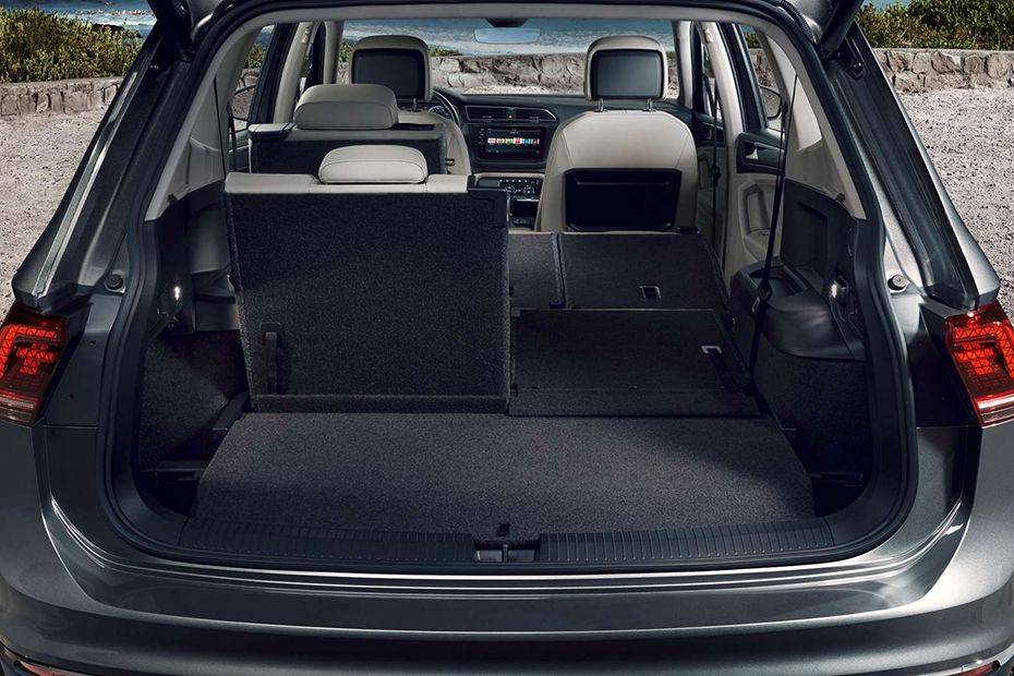 Volkswagen Tiguan Allspace 2022 Images - Check Interior & Exterior 