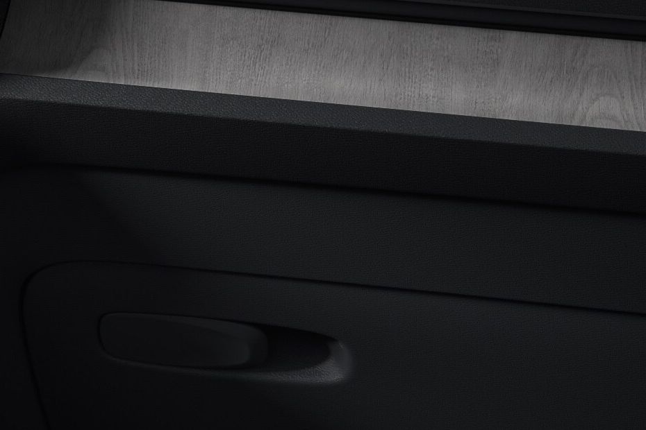 Glove Box Volvo XC40 Glove Box Volvo XC40