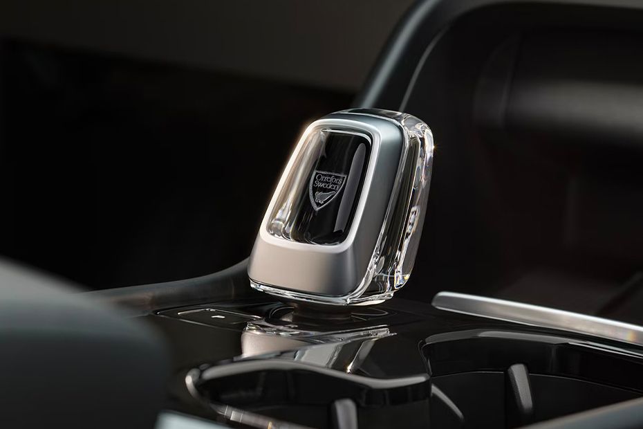 Volvo XC40 Recharge Tuas transmisi Volvo XC40 Recharge Tuas transmisi