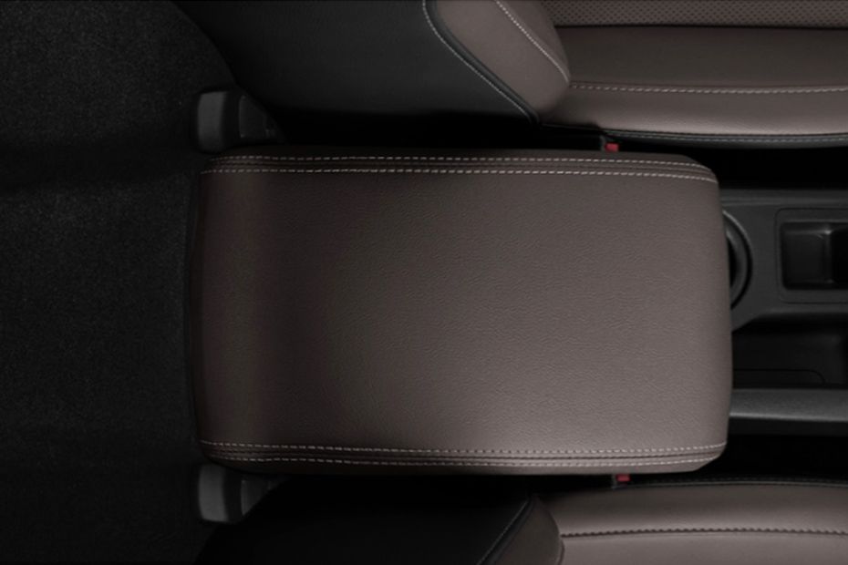 Arm rest belakang Trailblazer 2017-2018