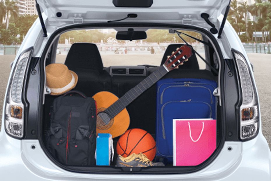 Tampak bagasi Sirion (2012-2017) Tampak bagasi Sirion (2012-2017)