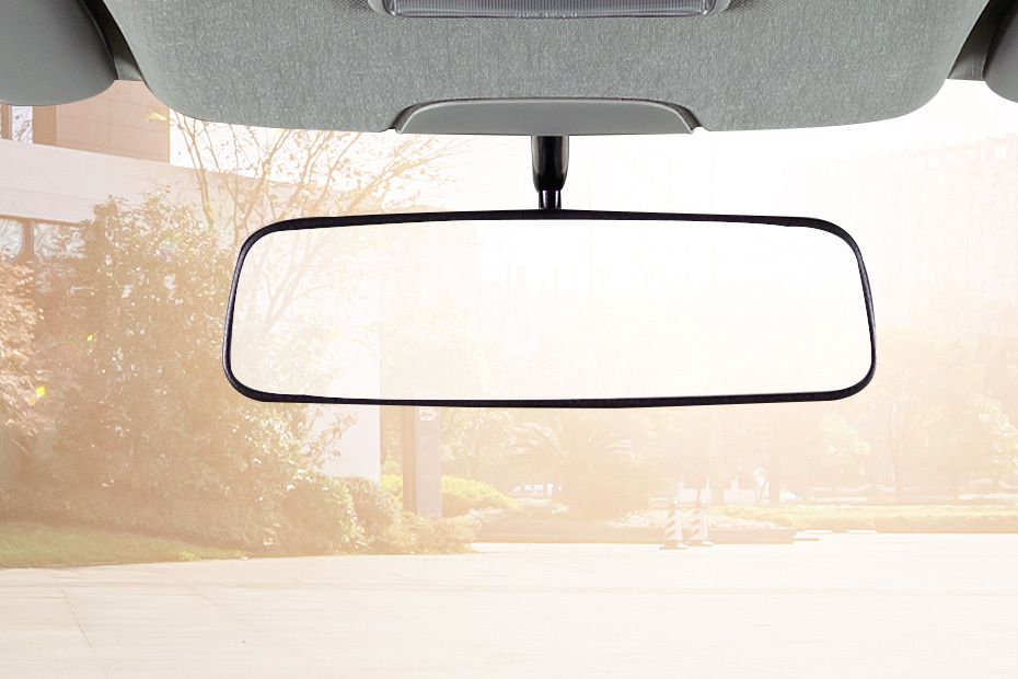Xenia (2019-2021) Courtesy Lamps Xenia (2019-2021) Courtesy Lamps