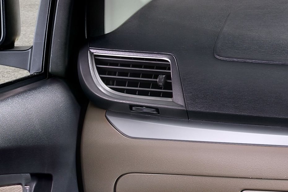 Xenia (2019-2021) Front Side Ac Vents Xenia (2019-2021) Front Side Ac Vents