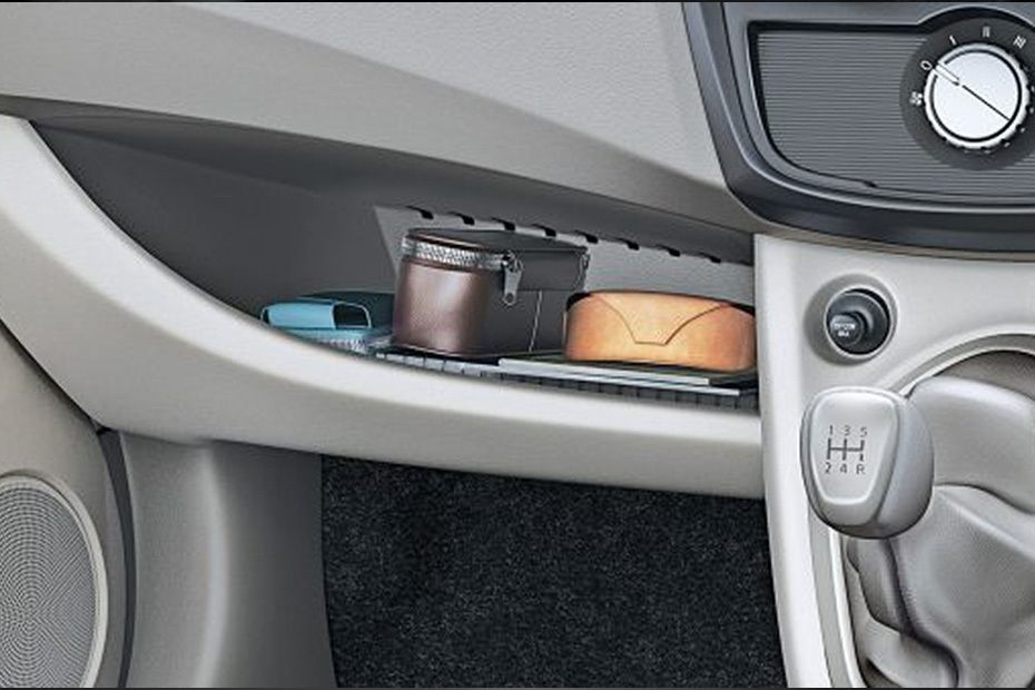 Glove box terbuka Datsun GO + (2014-2017) Glove box terbuka Datsun GO + (2014-2017)
