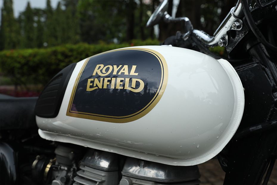 Royal Enfield Classic 350 Fuel Tank View Royal Enfield Classic 350 Fuel Tank View