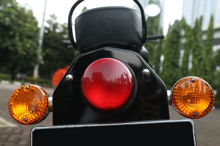Royal Enfield Classic 350 Tail Light View Royal Enfield Classic 350 Tail Light View