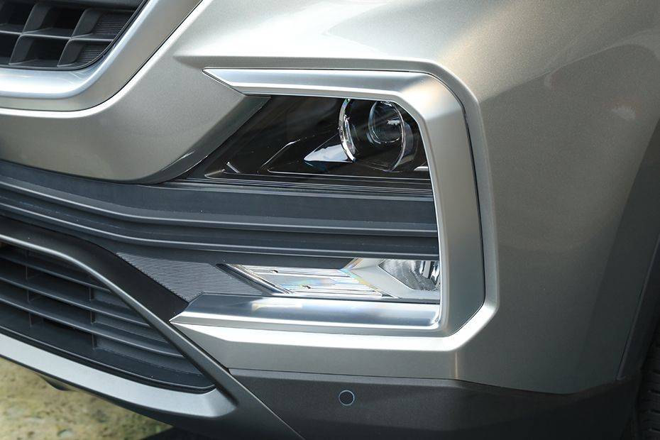 Fog lamp depan Almaz Fog lamp depan Almaz