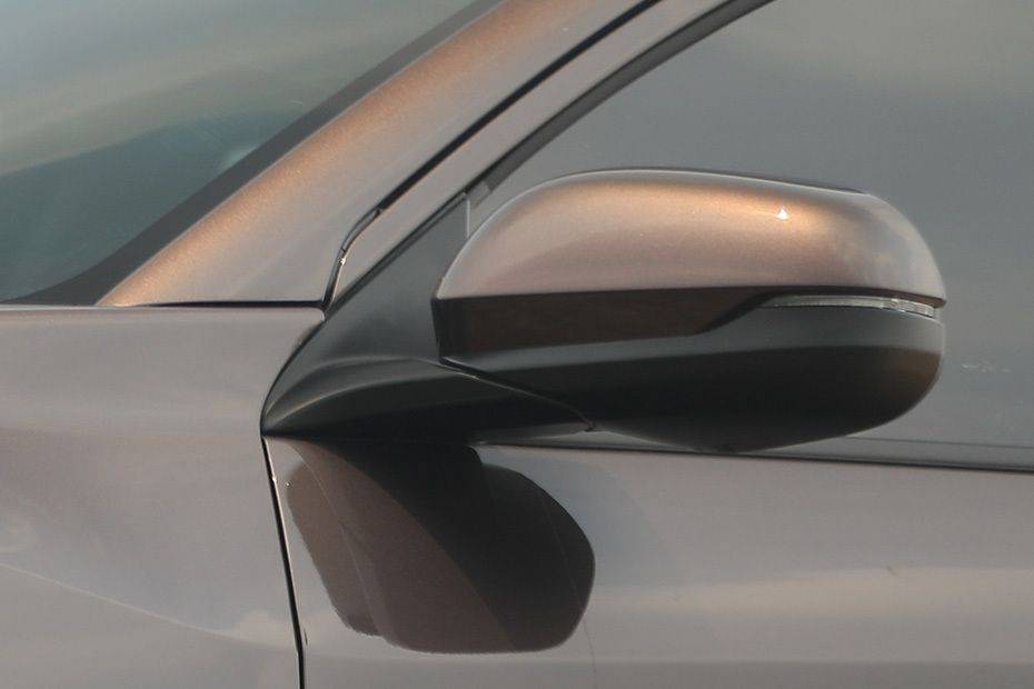 Honda HRV (2019-2021) Drivers Side Mirror Front Angle