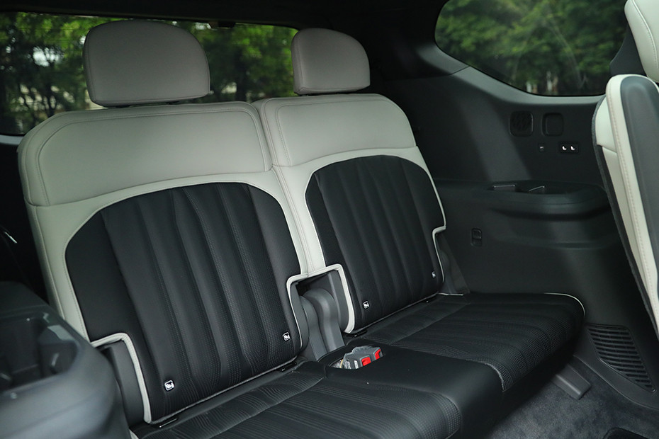 Kursi belakang Kia EV9