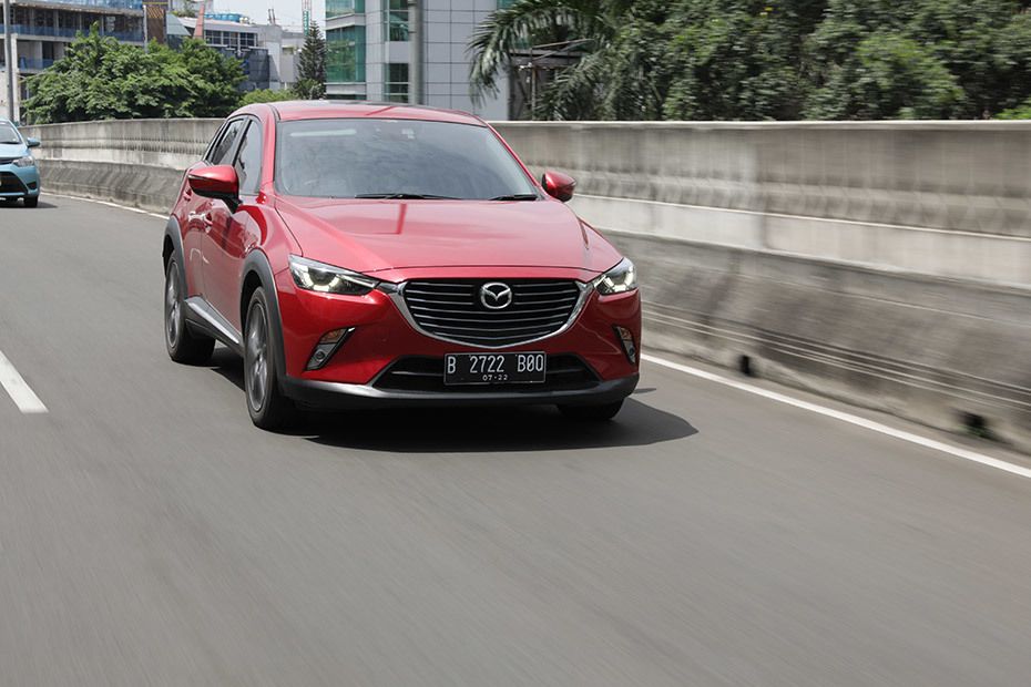 Mazda CX 3 (2017-2018) Front Cross Side View Mazda CX 3 (2017-2018) Front Cross Side View