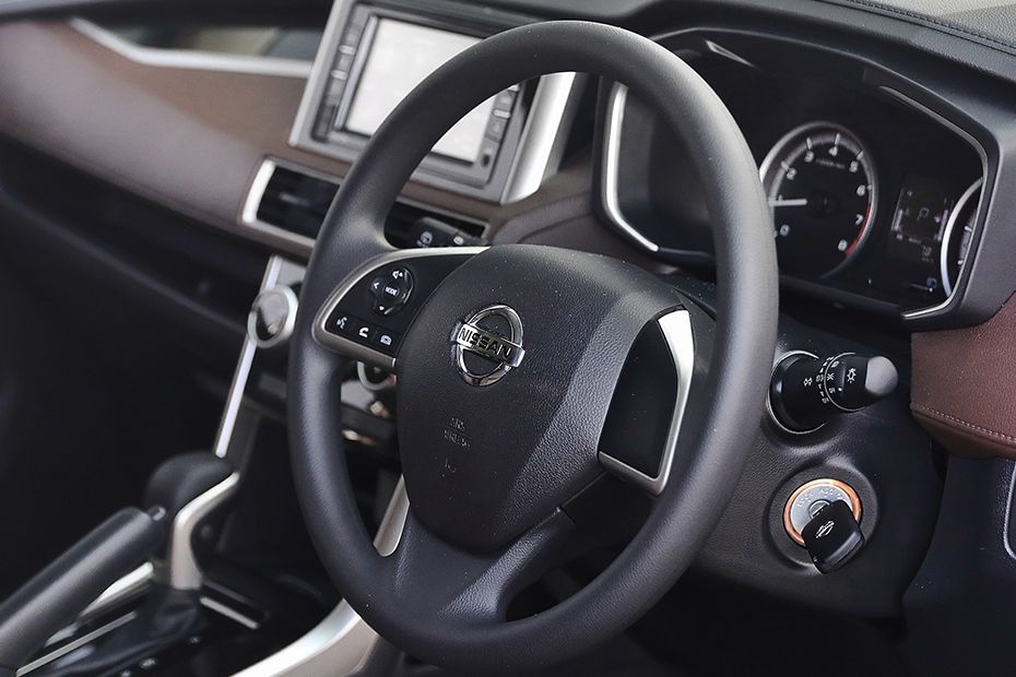 Nissan Livina  Steering Wheel
