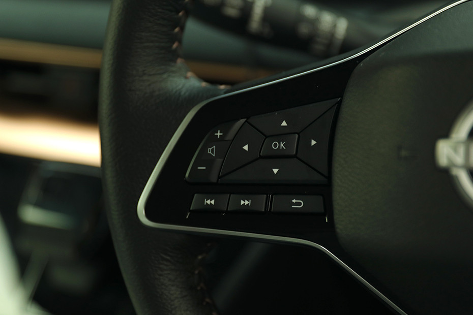 Setir multi fungsi Nissan Sakura