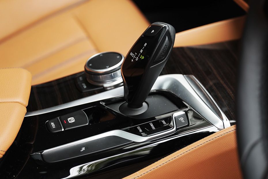 BMW 5 Series Sedan Gear Shifter BMW 5 Series Sedan Gear Shifter