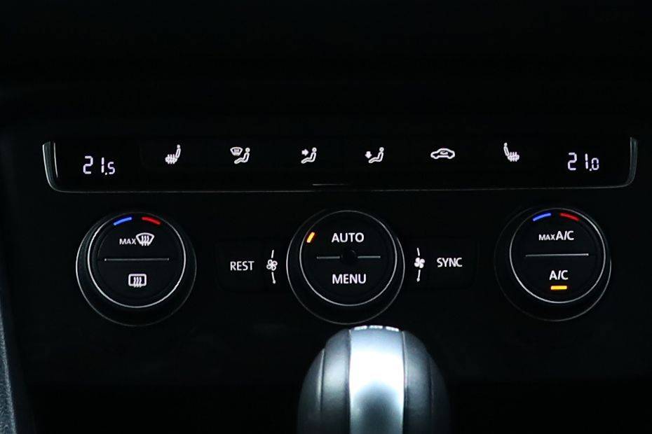 Front AC Controls of Volkswagen Tiguan Allspace Front AC Controls of Volkswagen Tiguan Allspace