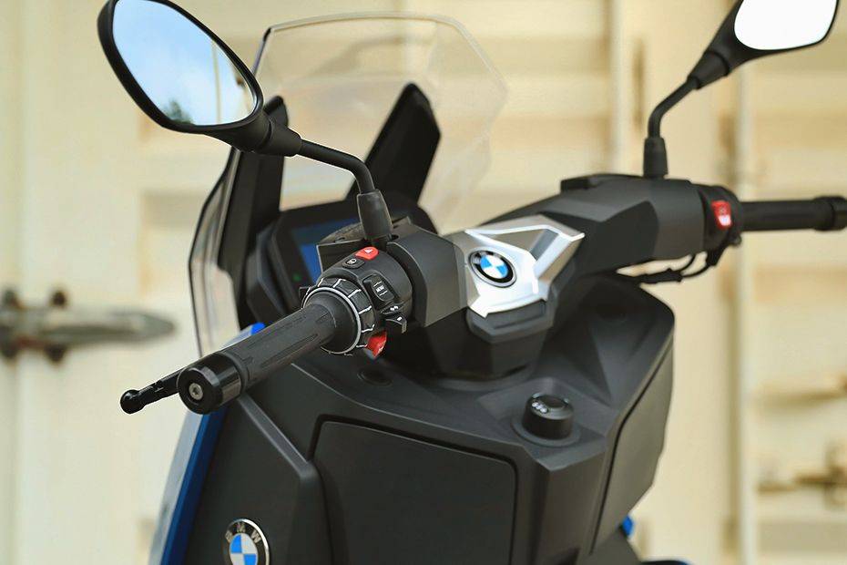 BMW C 400 X Handle Bar View BMW C 400 X Handle Bar View