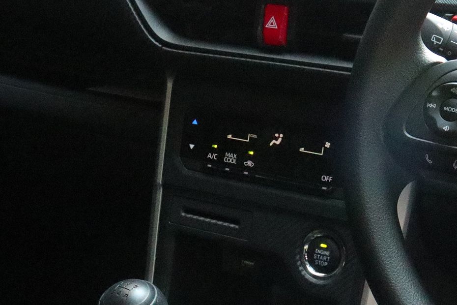 Daihatsu Xenia Front Ac Controls