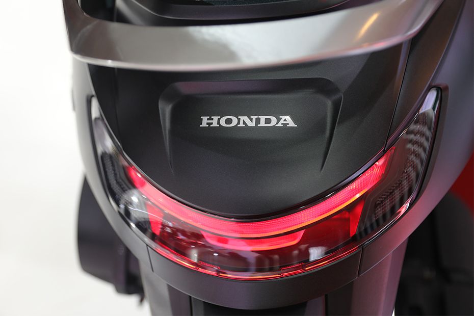 Honda Stylo 160 Lampu belakang