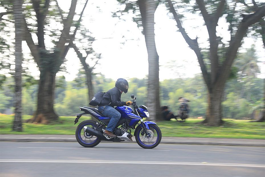 Samping kanan Yamaha Vixion R Samping kanan Yamaha Vixion R