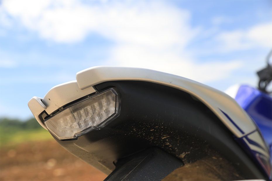 Lampu belakang Yamaha Vixion R Lampu belakang Yamaha Vixion R