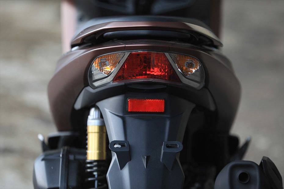 Yamaha Lexi Tail Light View Yamaha Lexi Tail Light View