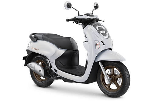 AHM Rilis Motor Baru 9 Oktober 2024, New Scoopy 2025?