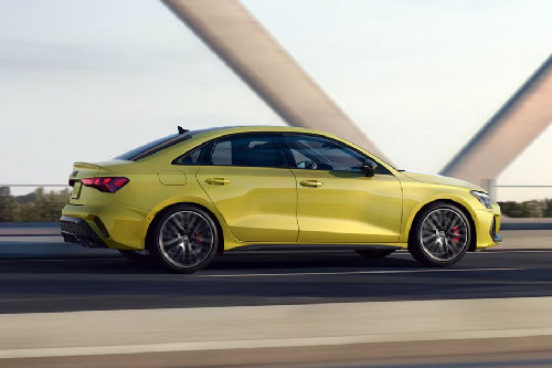 Tampak belakang sisi tengah S3