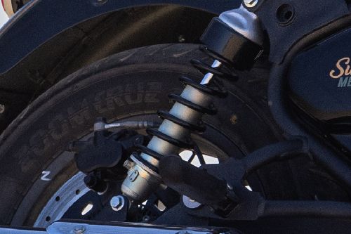 Suspensi belakang Royal Enfield Super Meteor 650