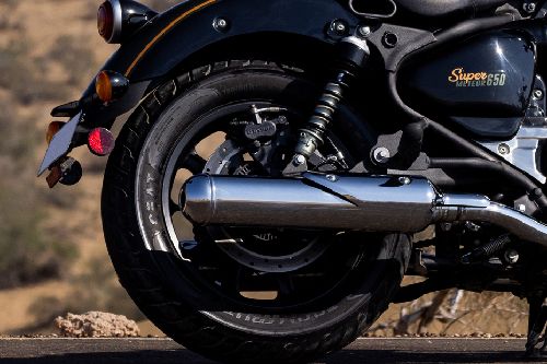 ban belakang Royal Enfield Super Meteor 650