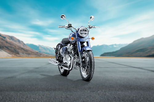 Tampak depan serong atas Royal Enfield Classic 650