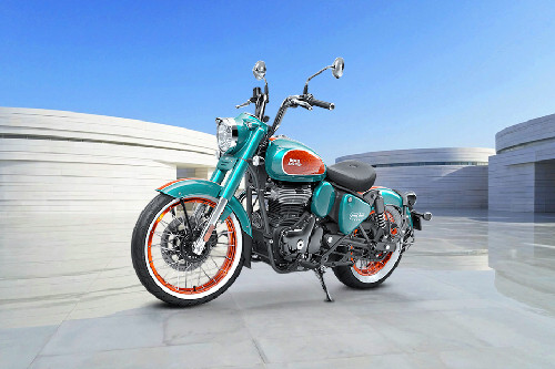 Tampak depan serong Royal Enfield Goan Classic 350