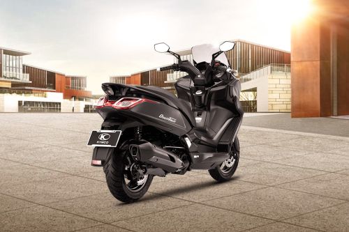Tampak belakang Kymco Downtown 250i