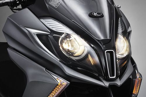 Kymco Downtown 250i Head Light View