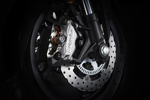 Rem depan Kymco AK 550