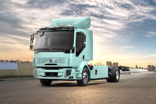 FL Front angle low view