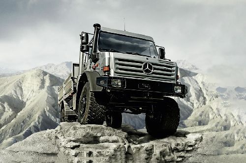 Unimog Front angle low view