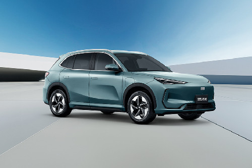 Geely EX5 Front Cross Side View