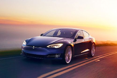 Tampak Depan Bawah Tesla Model S