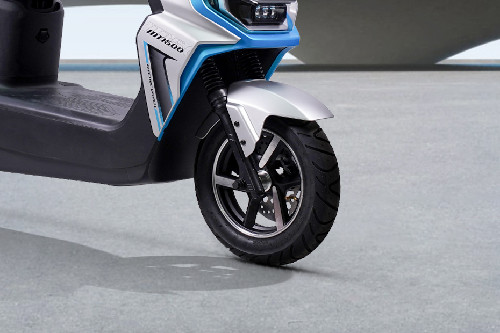 Ban depan United MT1500