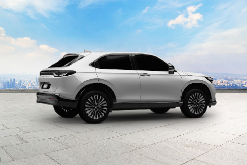 Tampak belakang sisi tengah e:N1