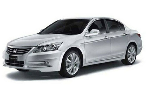 Accord (2013-2014) Front angle low view