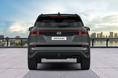 Tampak belakang Creta