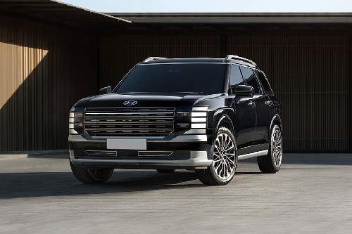 Front Angle Low View Palisade Hybrid Front angle low view