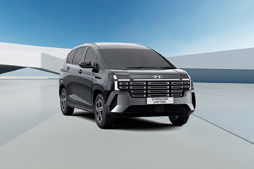 Tampak depan medium Hyundai Stargazer Cartenz