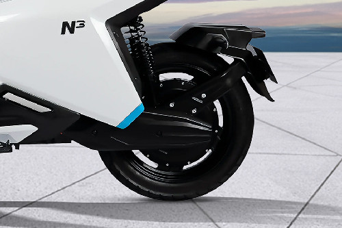 ban belakang Alva N3