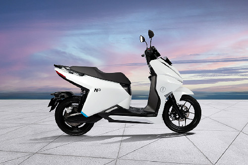 Samping kanan Samping kanan Alva N3