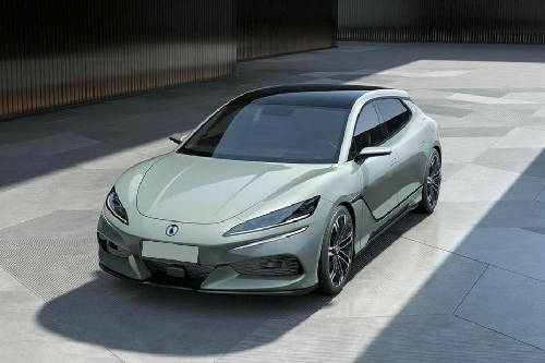 BYD Denza Z9 GT Front Angle High View