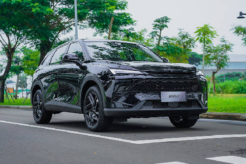 Tampak depan X55 II, sudut rendah