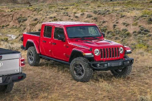 Jeep Gladiator Front Cross Side View